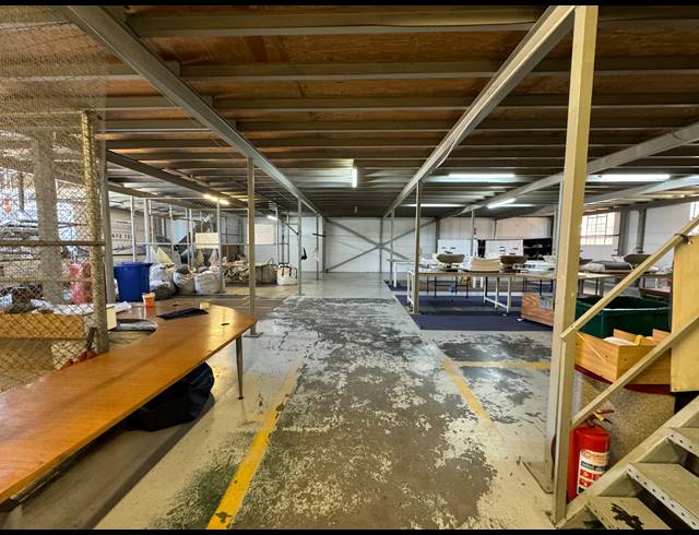 800M² WAREHOUSE SOLD IN ROBERTVILLE
